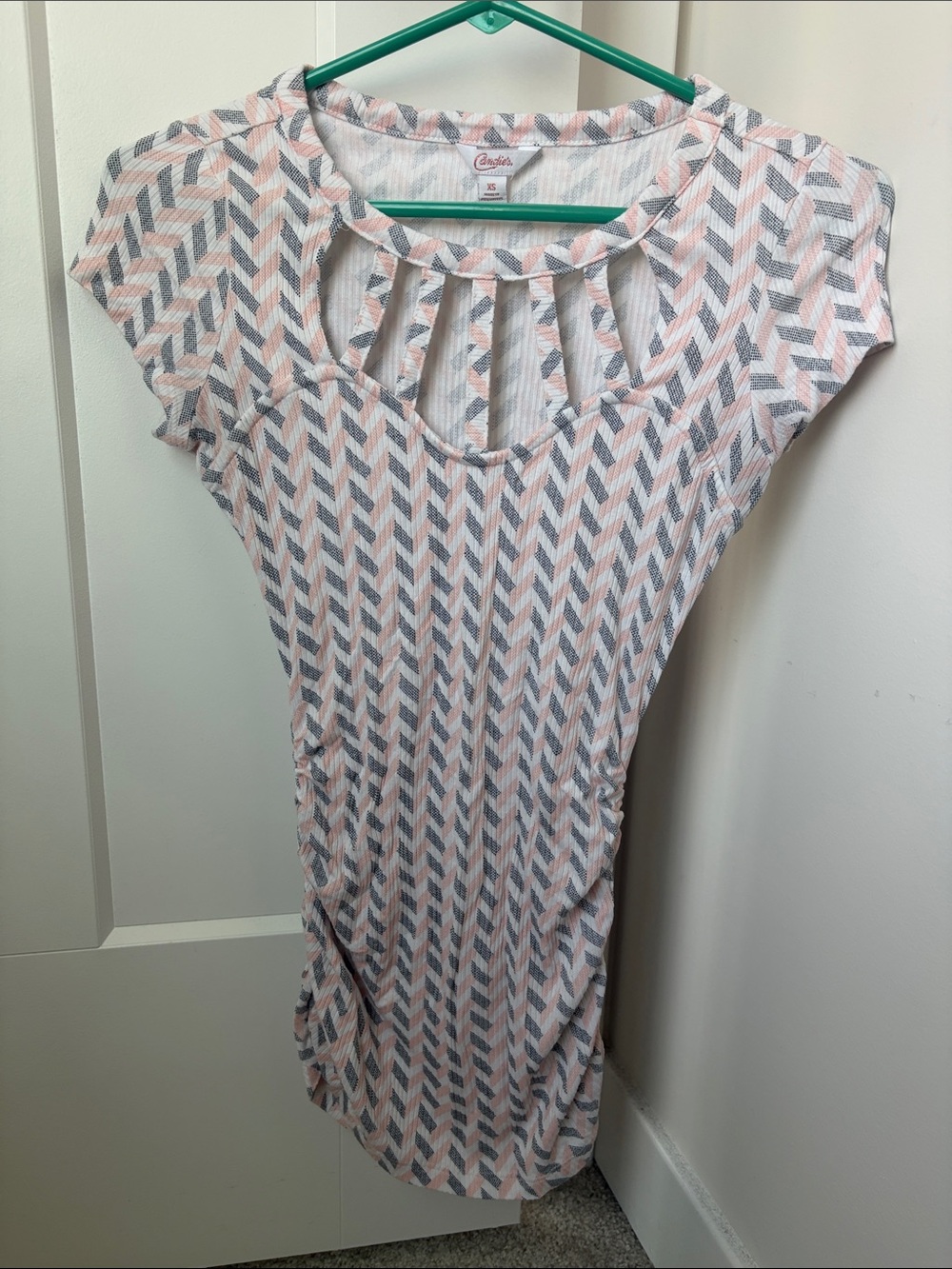Candie's Form-Fitting Pink and Gray Chevron Midi Dress with Cutout Detail